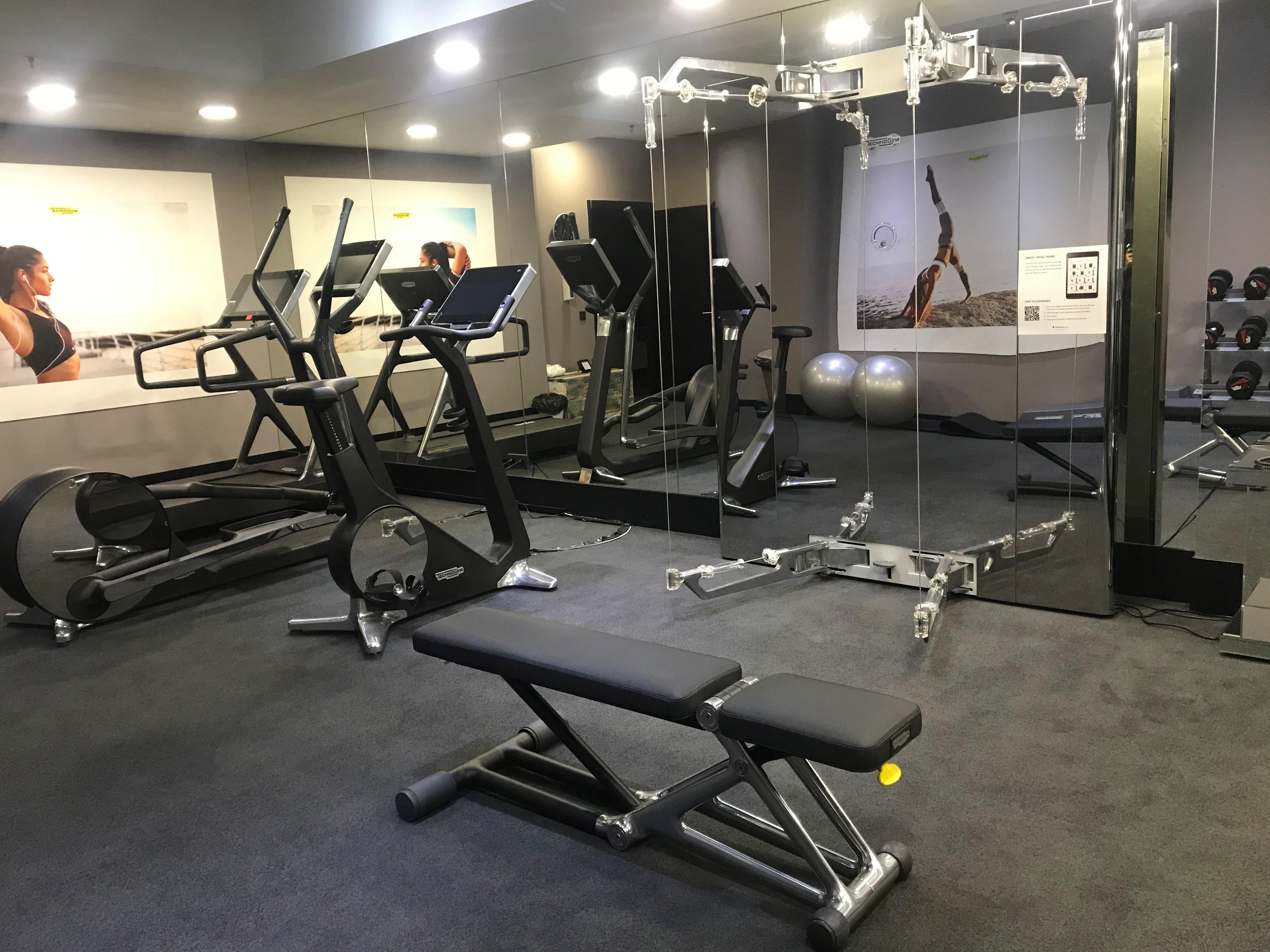 138 Liberdade Hotel Lisbon Bagian luar foto A gym in the UK