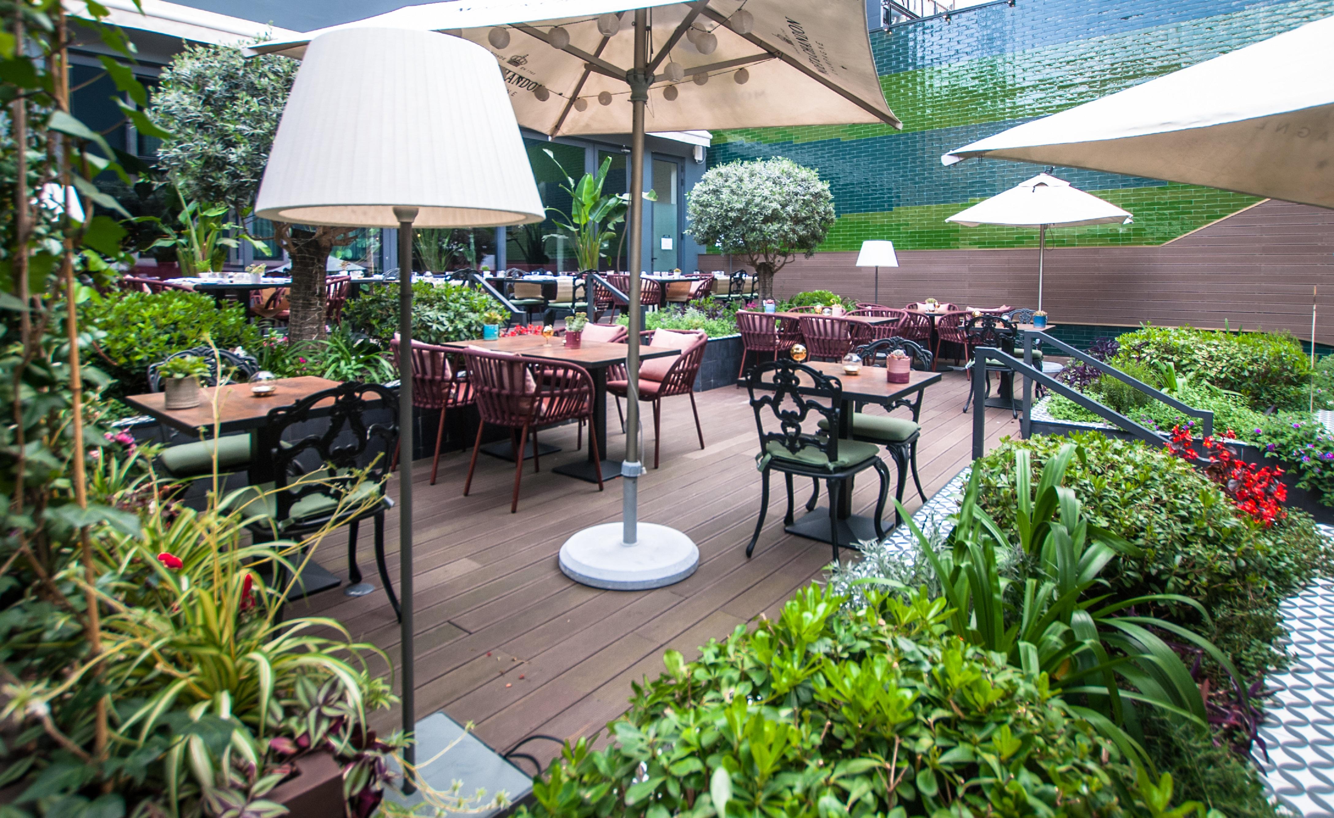 138 Liberdade Hotel Lisbon Bagian luar foto The Garden Grill